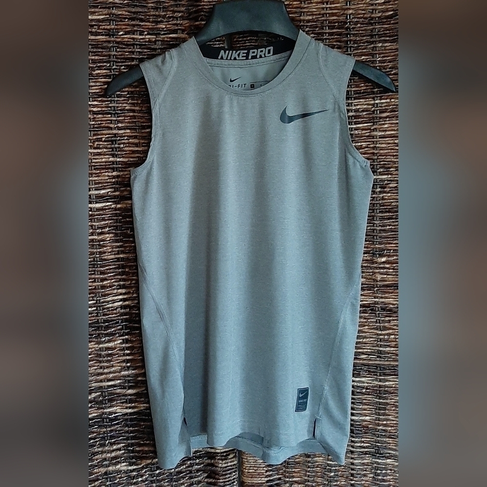Nike Pro Tank Top Medium Gray Dri Fit Fitted Compression Athletic Workout Active